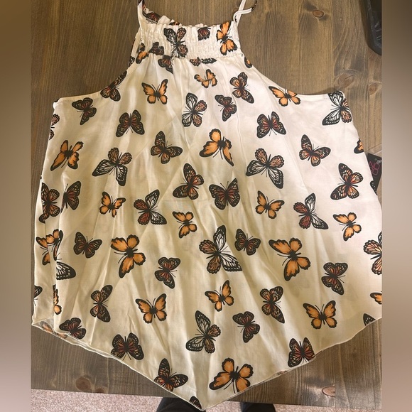 White butterfly tank‎ top - Picture 1 of 3